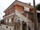 Villa    Bari